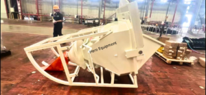 Tower crane cement kibble for lifting and transporting cement
