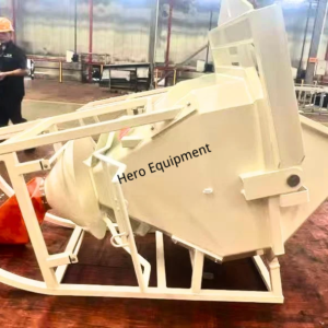 Tower crane cement kibble for lifting and transporting cement